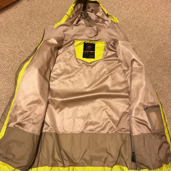 686 snowboard shell jacket - Picture 2 of 3